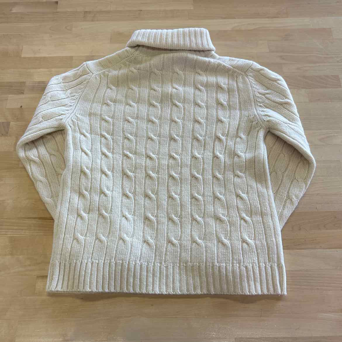 Gap Size S White Sweater