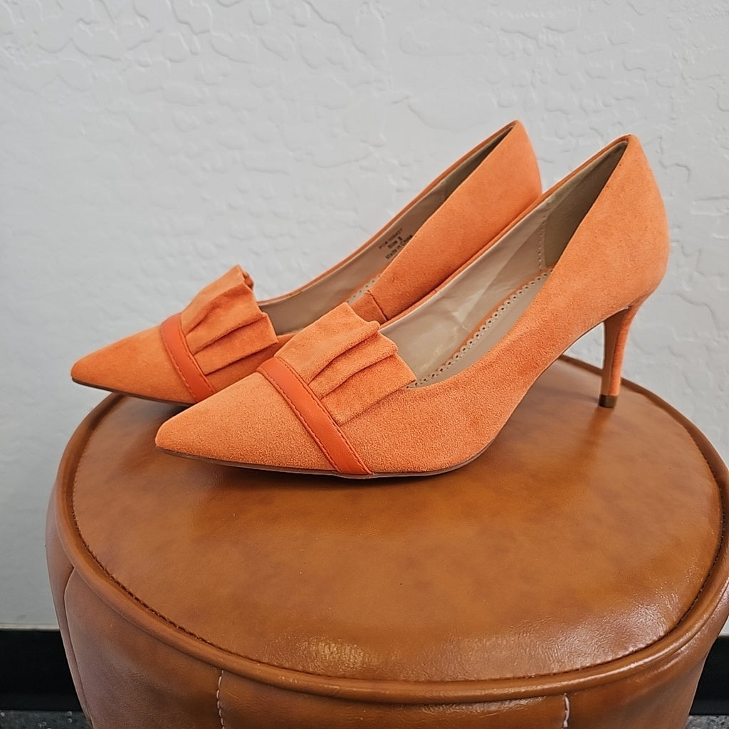 Journee Collection Shoe Size 6 Orange Heels