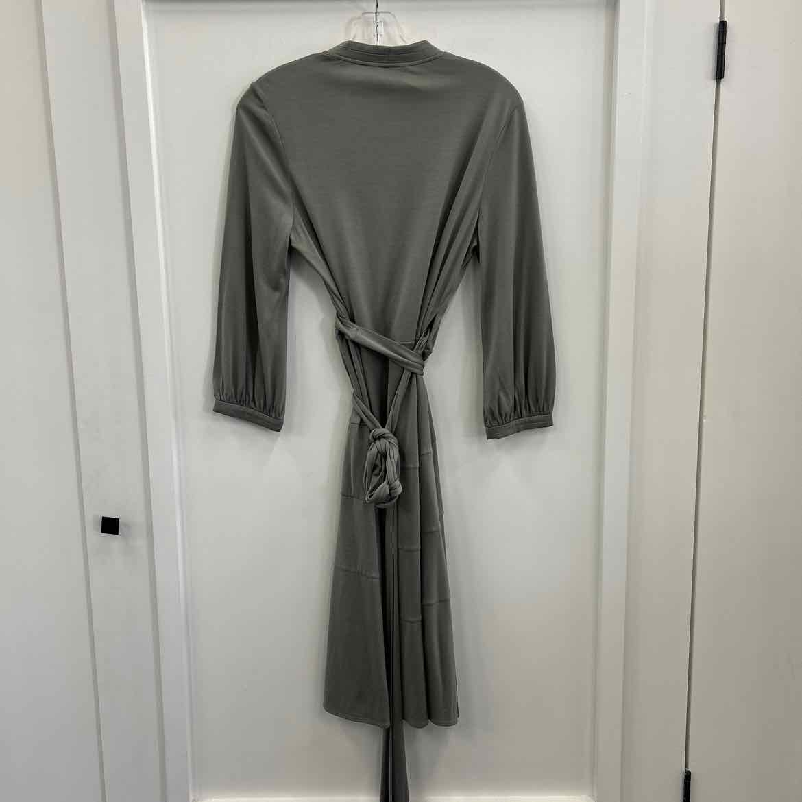 Banana Republic Size M Gray Preloved Dress