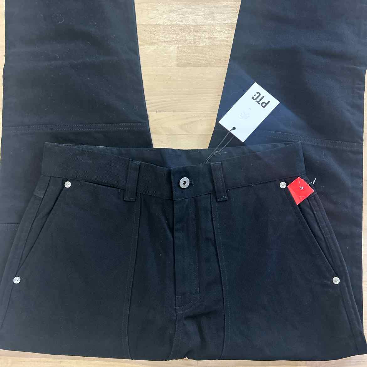 Palm Tree Crew Size 30 Black Preloved Jeans