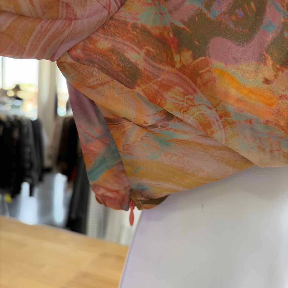 Pretty Little Thing Size 8 Multi-Color New Crop Top