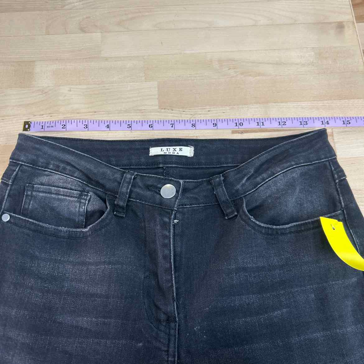 Luxe Moda Size 2 Black Preloved Jeans