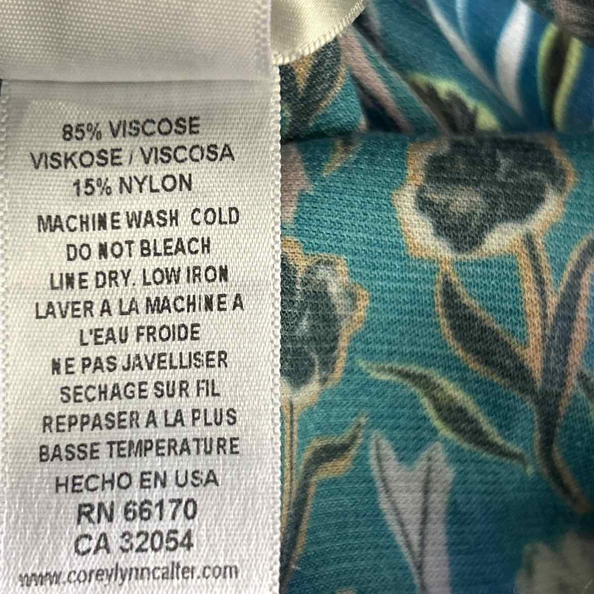 coreylynncalter Size M Blue Preloved Jumper