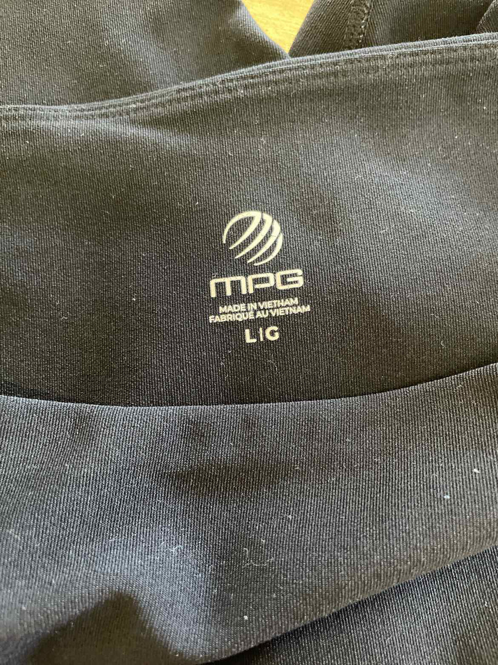 MPG Size L Black Shorts