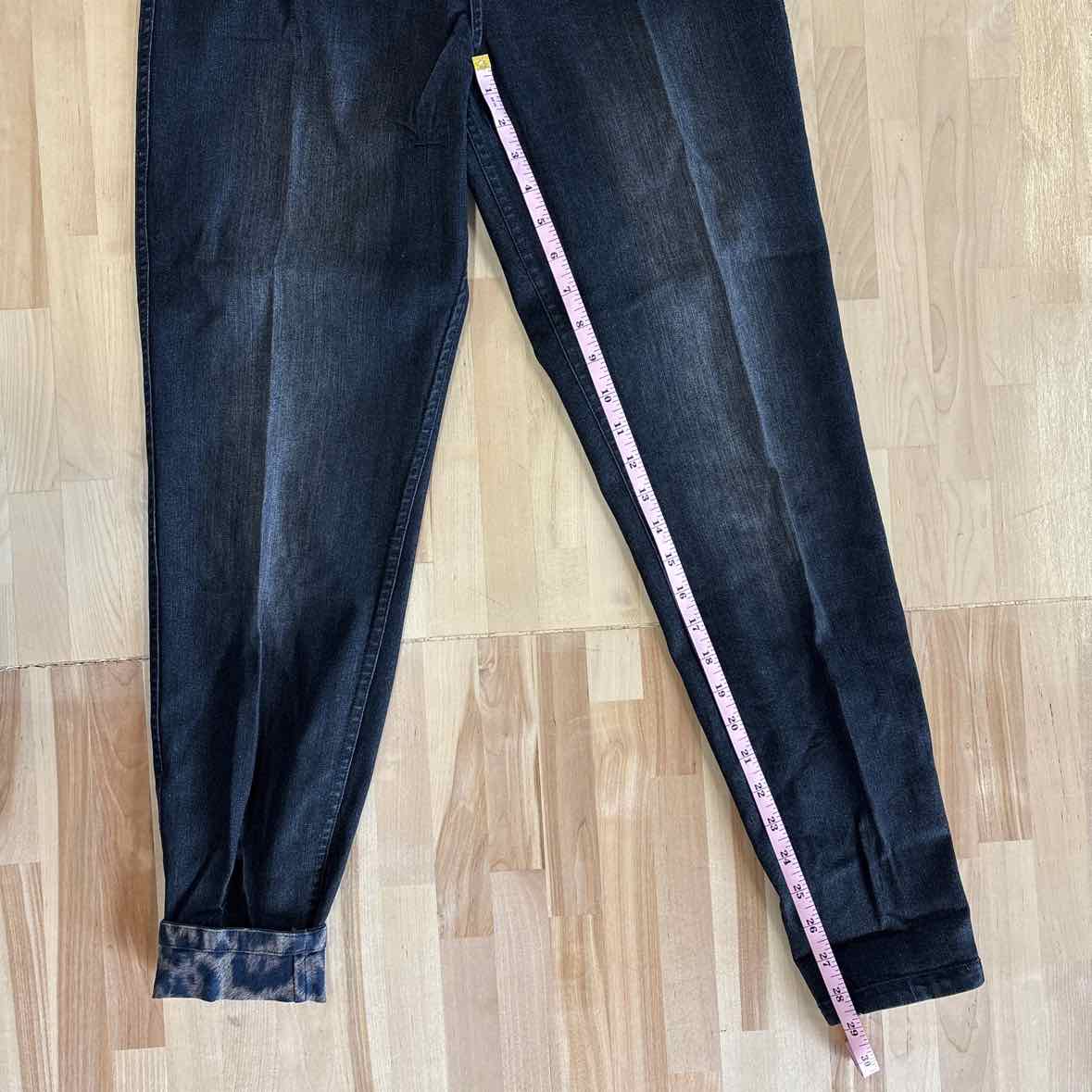 Hue Size M Black Jeans