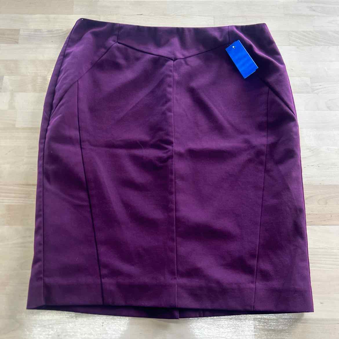 Worthington Size 8 Purple Skirt