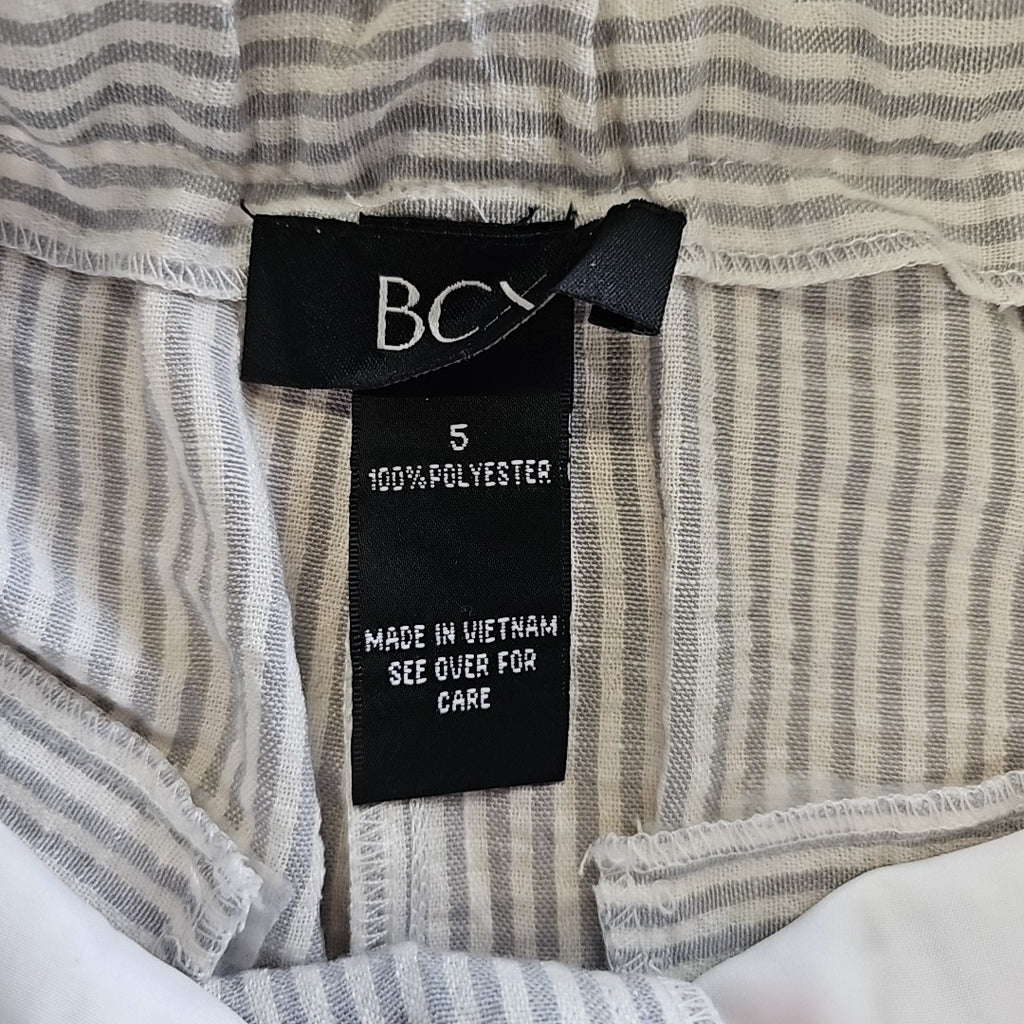 Bcx Juniors' Striped Pleat-Front Mid-Rise Shorts - Grey - 5