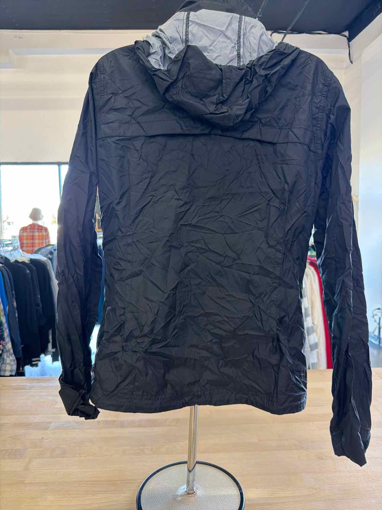 Columbia Size M Black Jacket