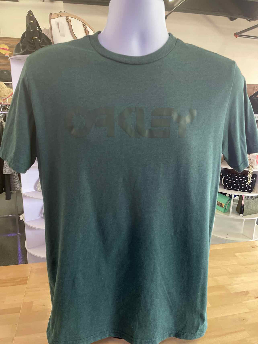 Oakley Size S Green Preloved MENS T-shirt