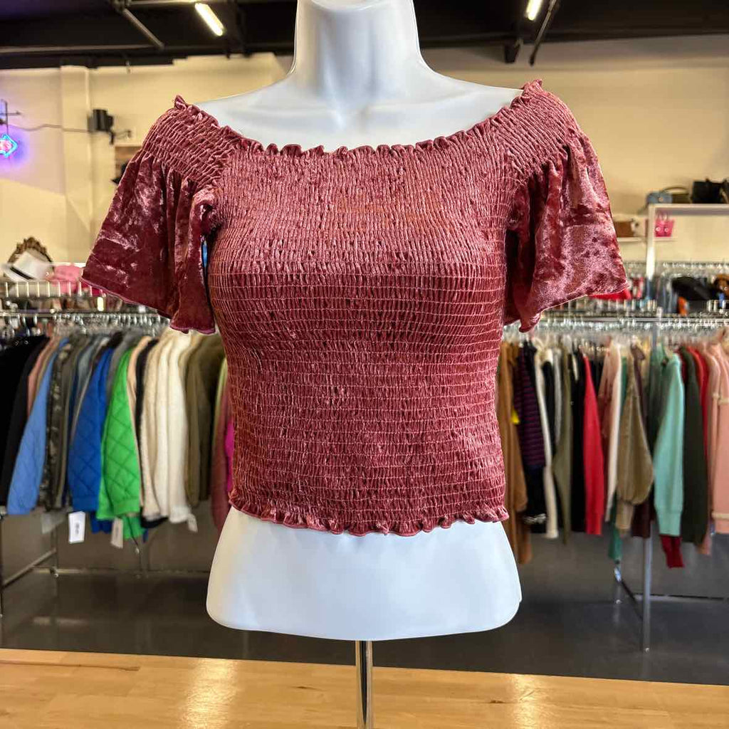 Day G Size M Pink Crop Top