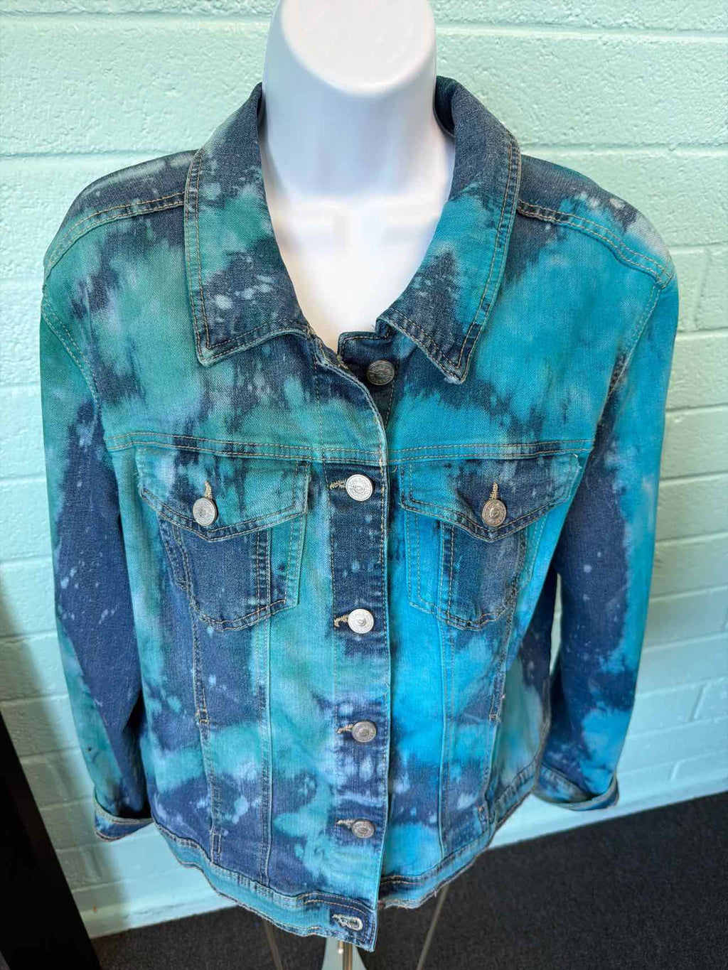 Size L Blue Turquoise Jacket