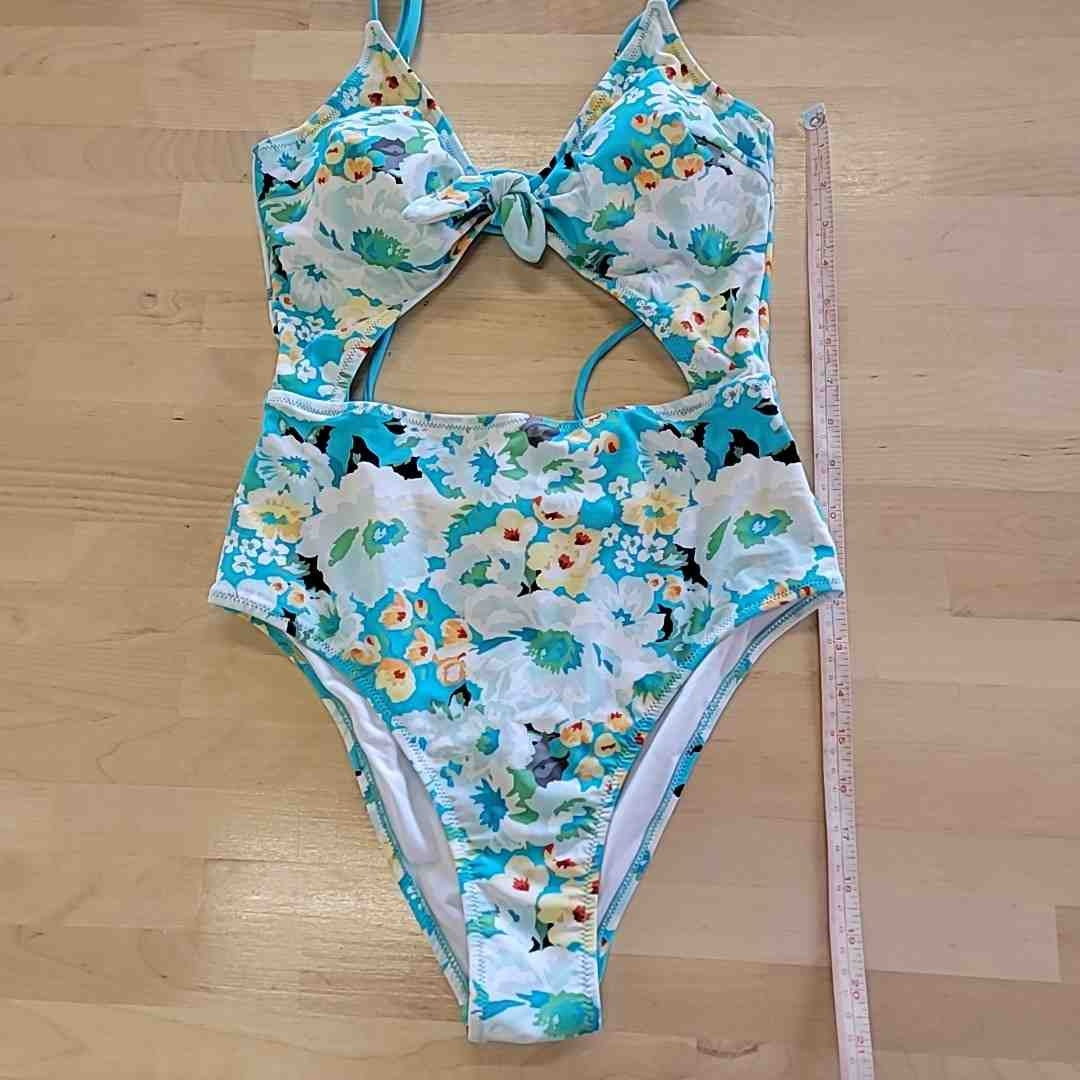 Cupshe Size M Blue Swimsuit