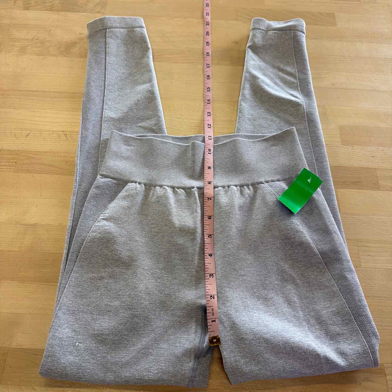 GYMSHARK Size M Grey Preloved Leggings
