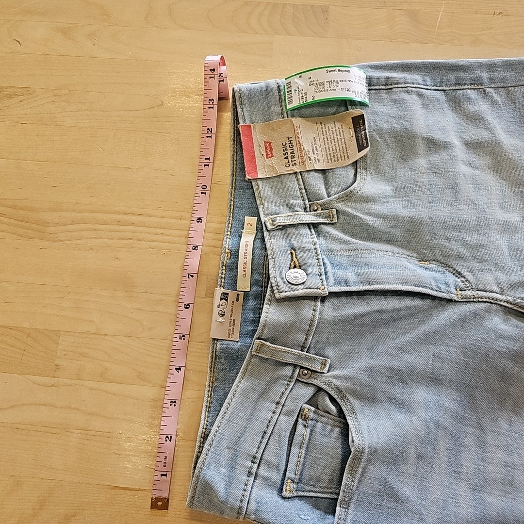 Levi's Classic Straight Fit Women's Jeans