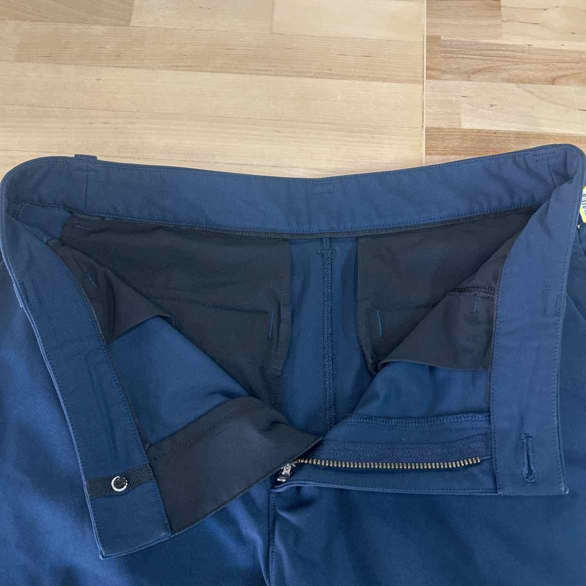 LuluLemon Men's Size 30 Blue MENS Shorts