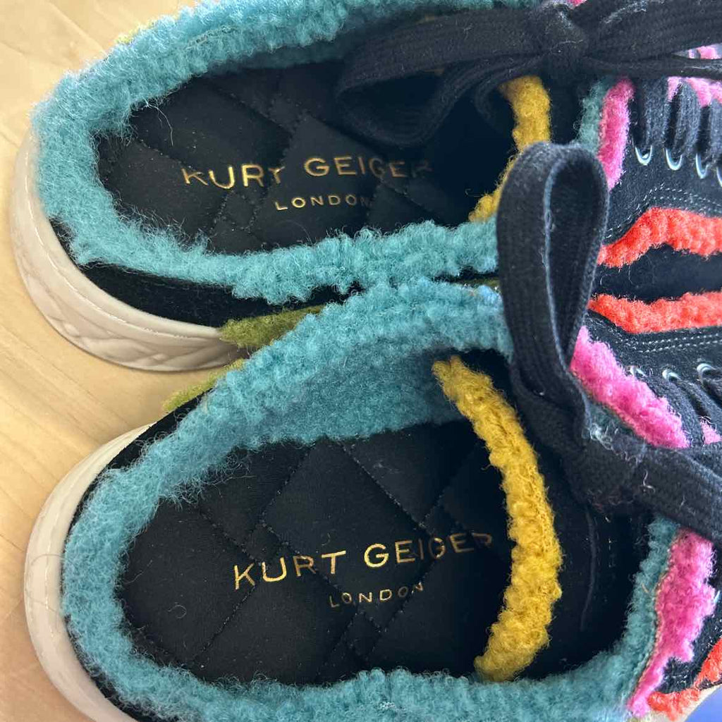 Kurt Geiger Size 6.5 Black Preloved Sneakers