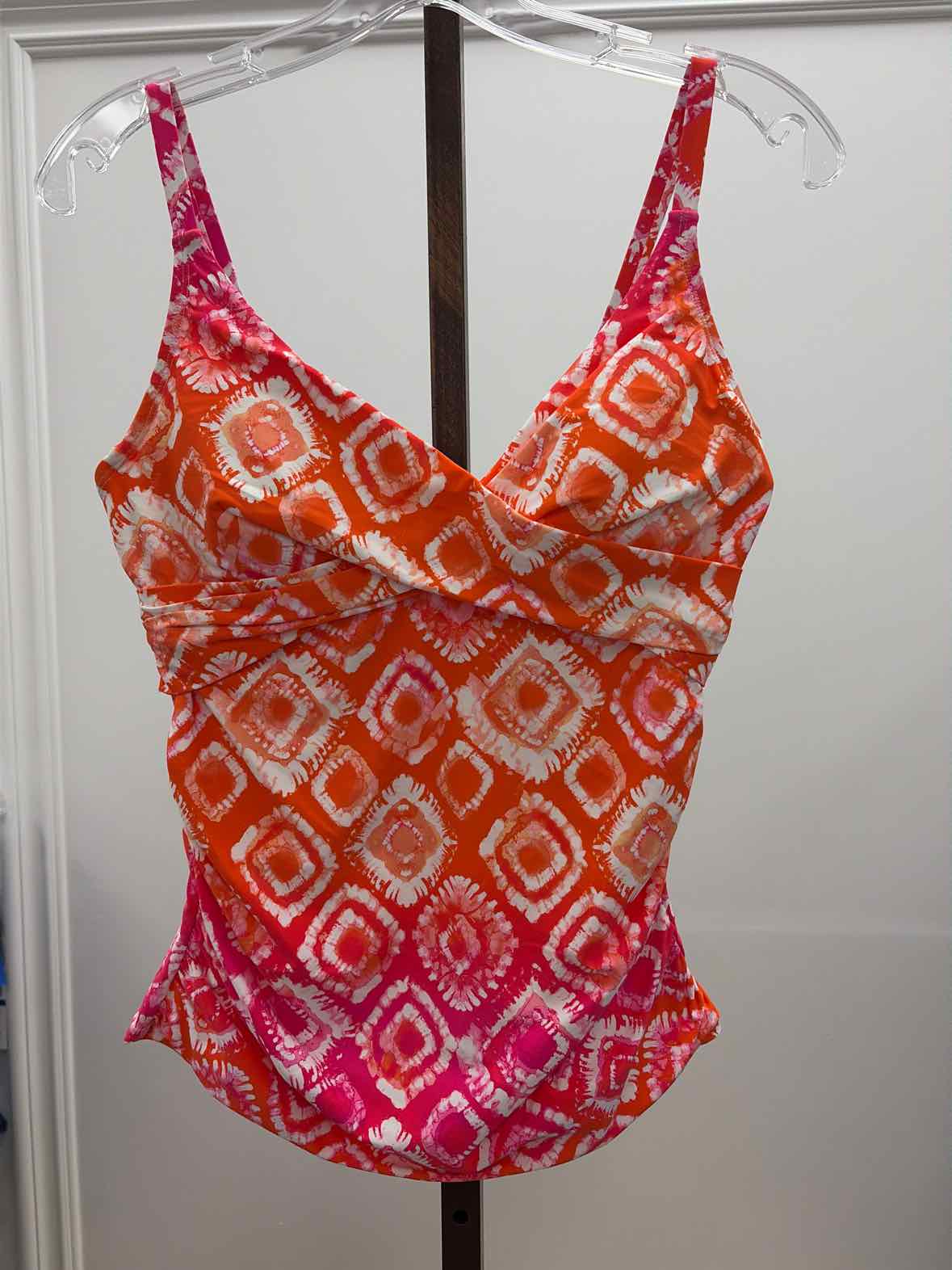 Anne Cole Size 34DD/36D Tie Dye Foulard Underwire Drape-Front Tankini Top - Mult