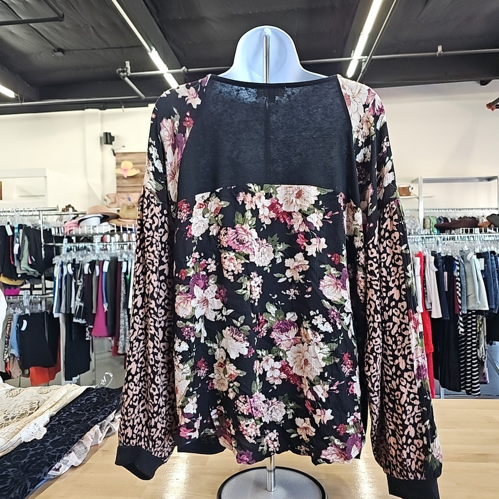 Umgee Size L Black Long Sleeve