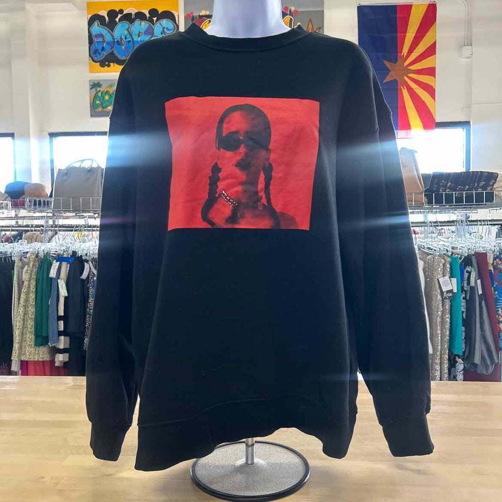 Divided Size S Black Preloved Sweatshirt