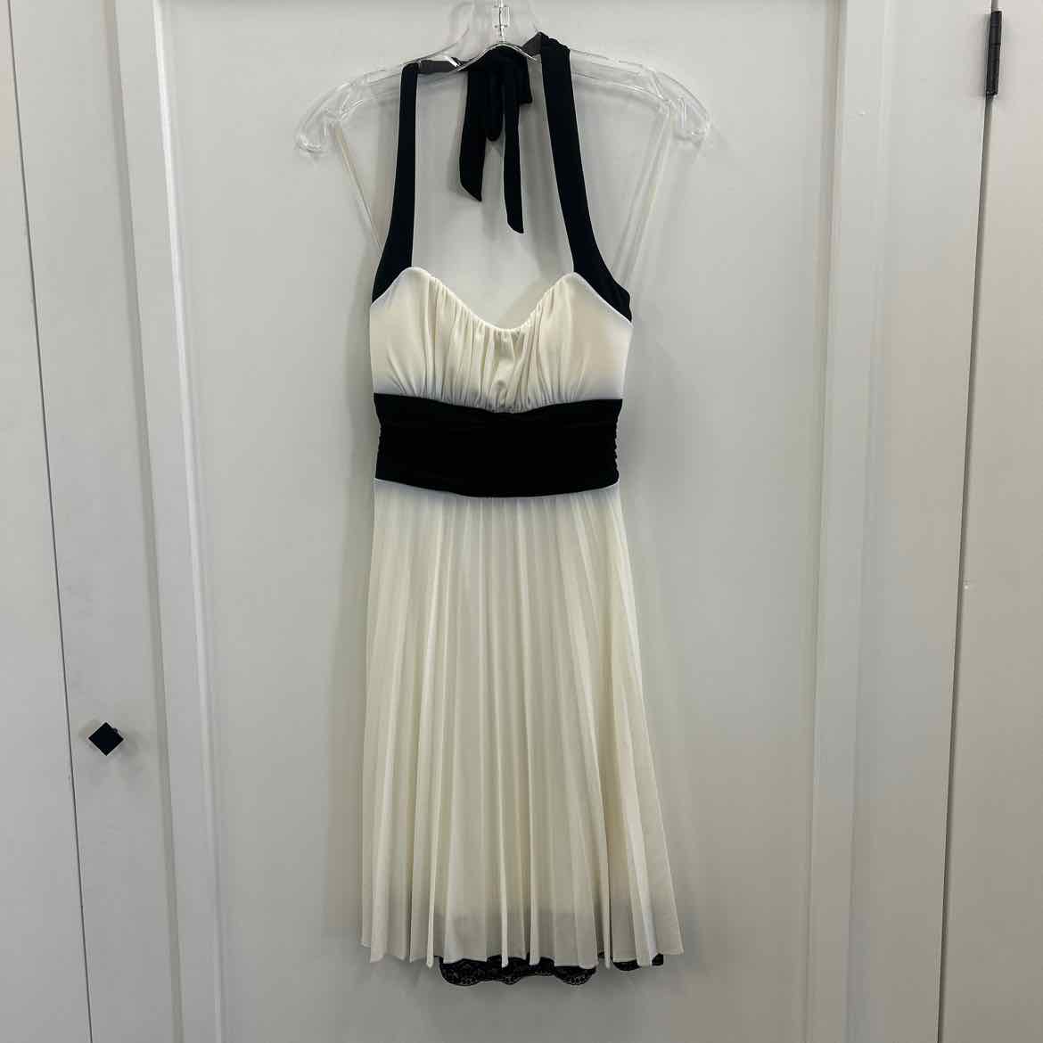 Speechless Size S Cream/Black Preloved Dress