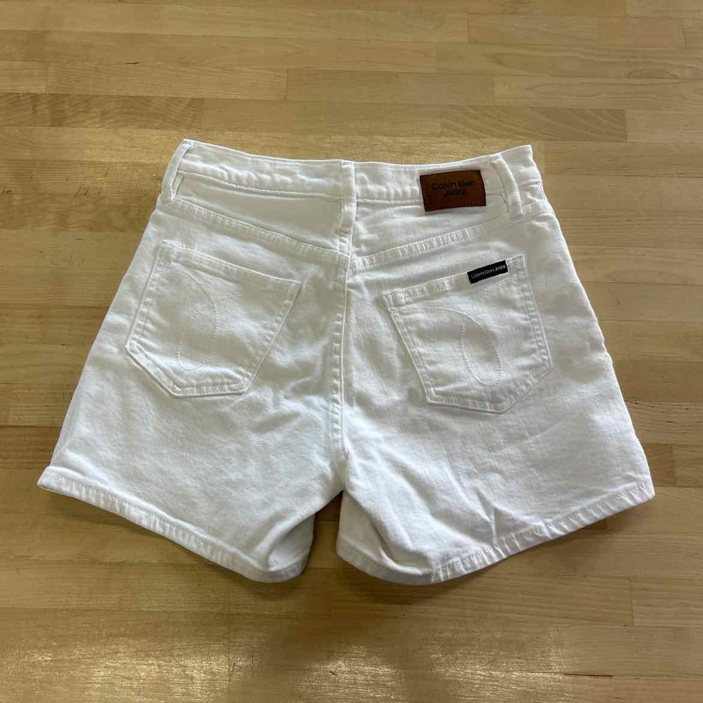 Calvin Klein Women Size 4 White Preloved Shorts