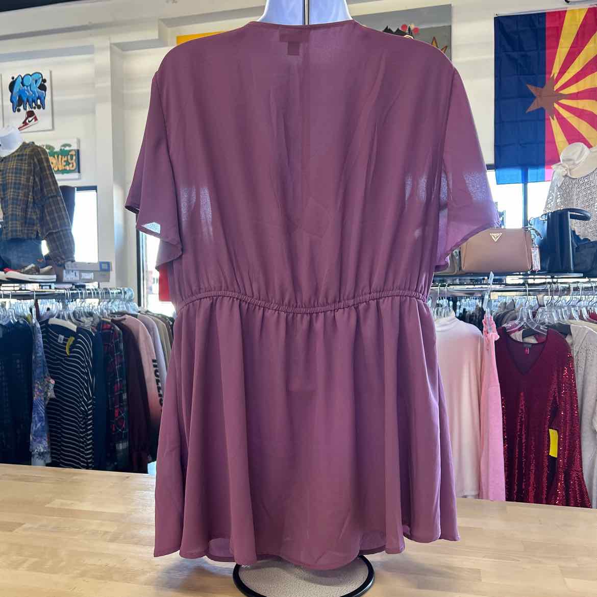 Torrid Size 1X Purple Preloved Blouse