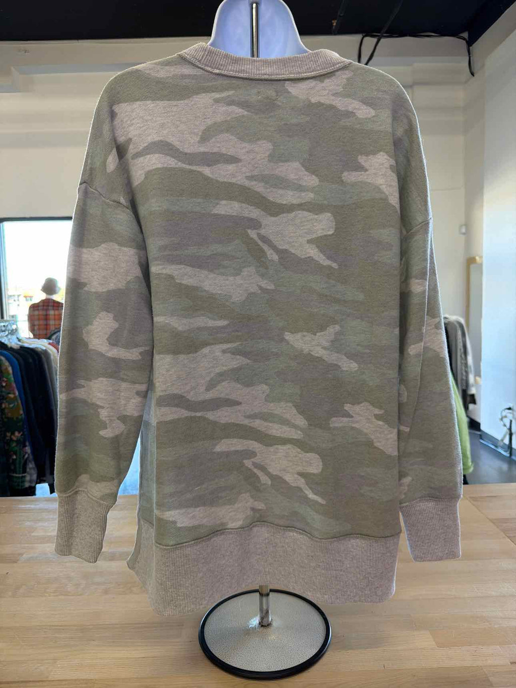 aerie Size XS Camo Sweater