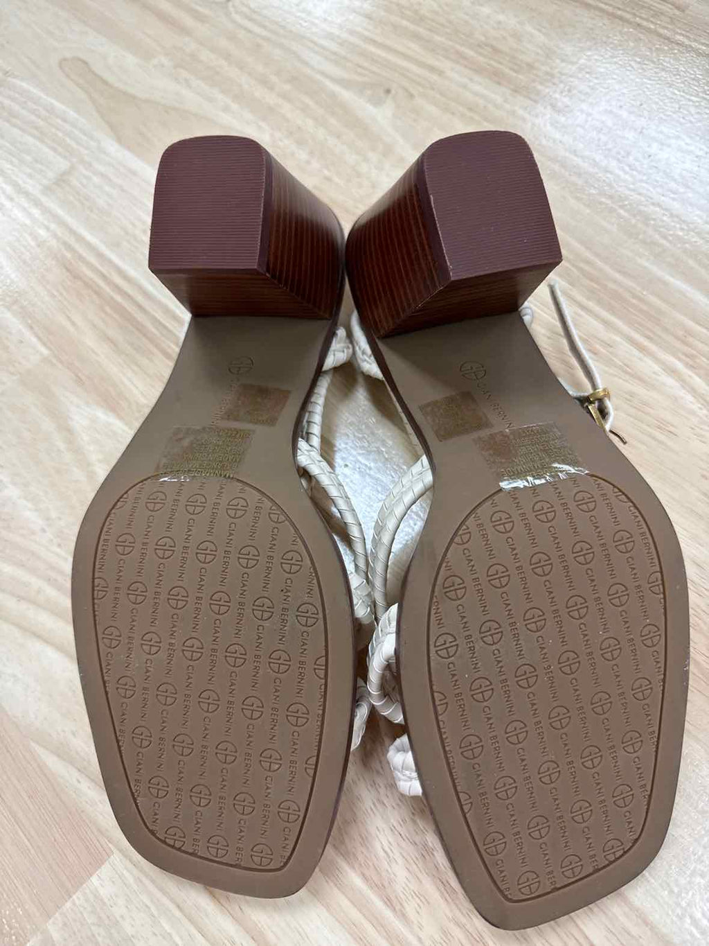 Giani Bernini Size 9 Renaee Block Heel Woven Strappy Dress Sandals -Cream