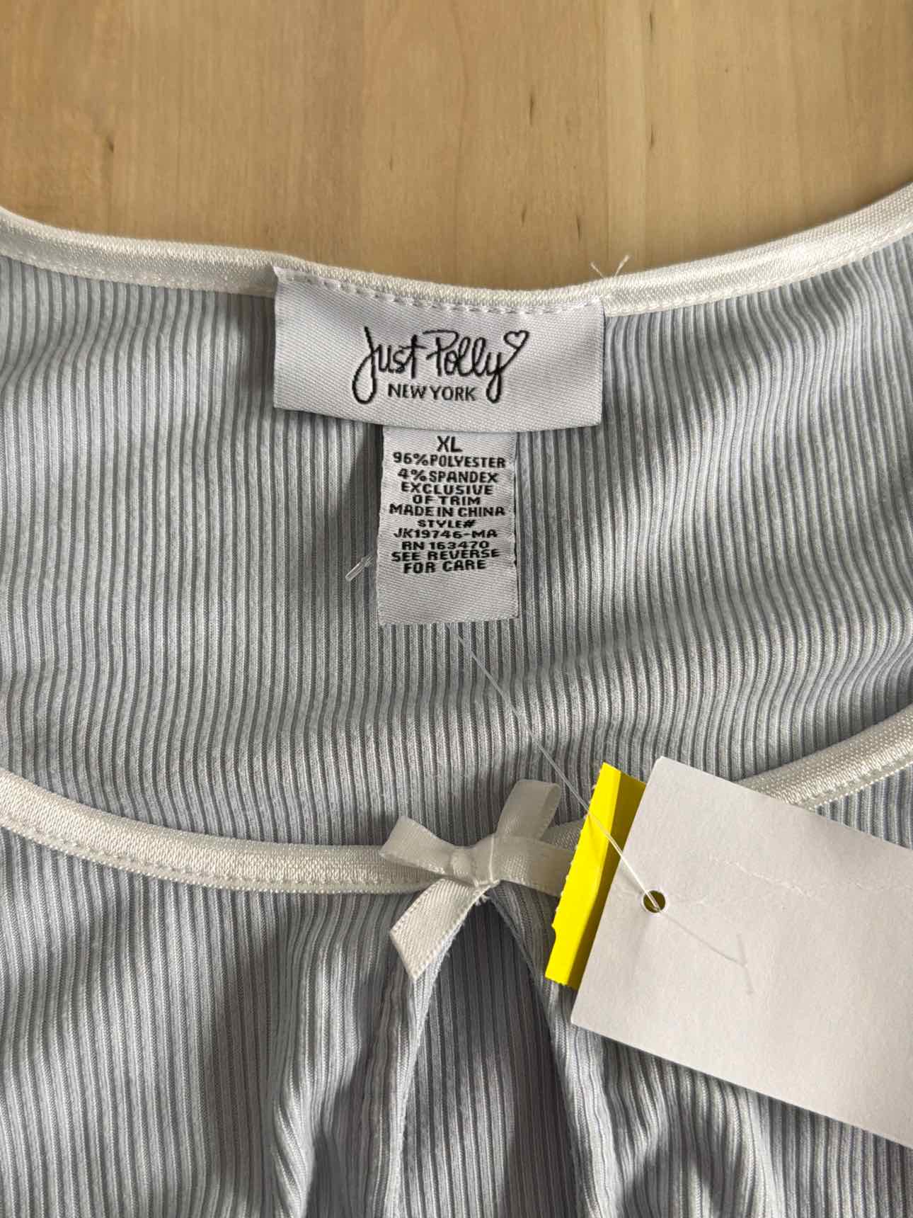 Just Polly Juniors' Contrast-Trim Rib-Knit Top