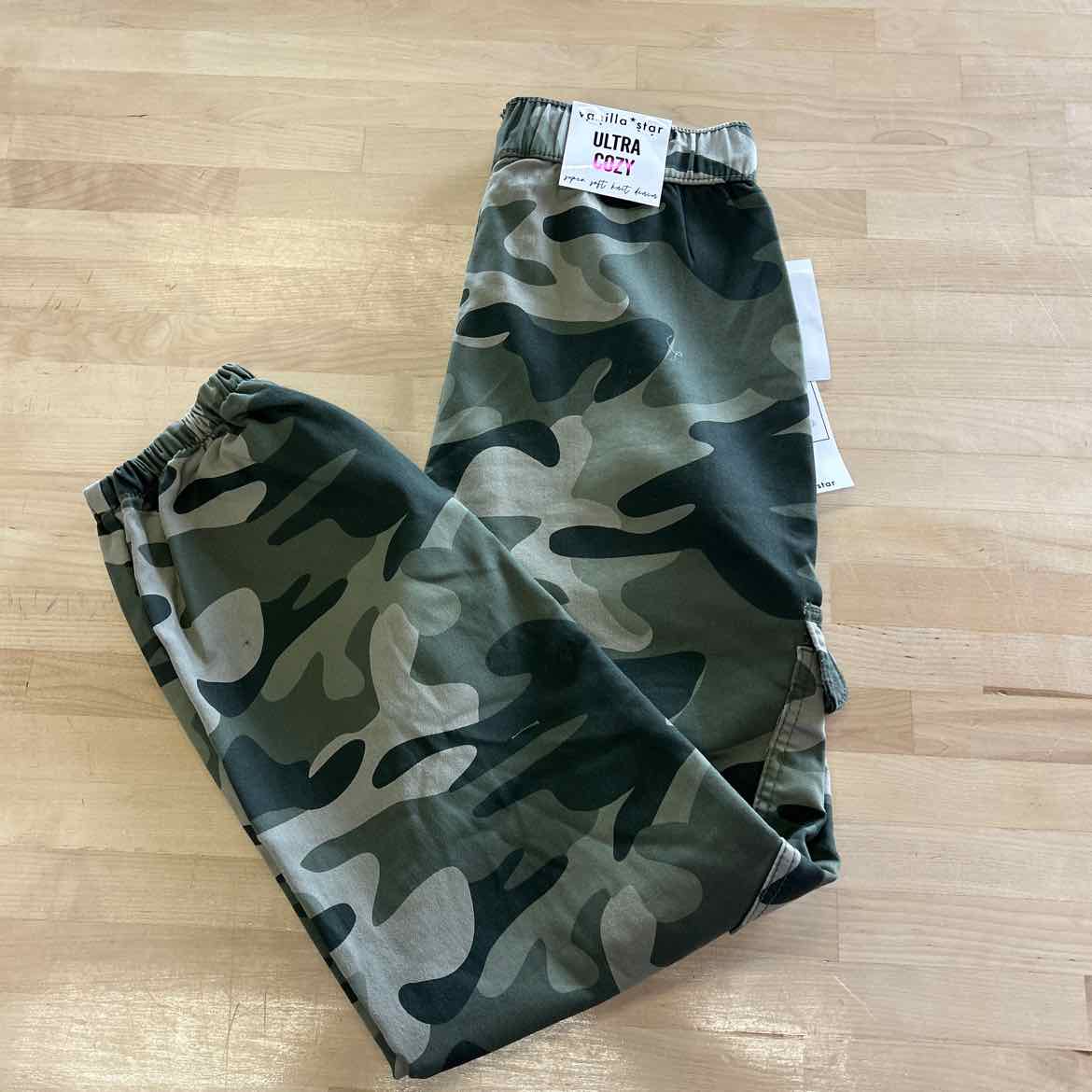 Vanilla Star Juniors' Camouflage Cargo Jogger Pants - Camo