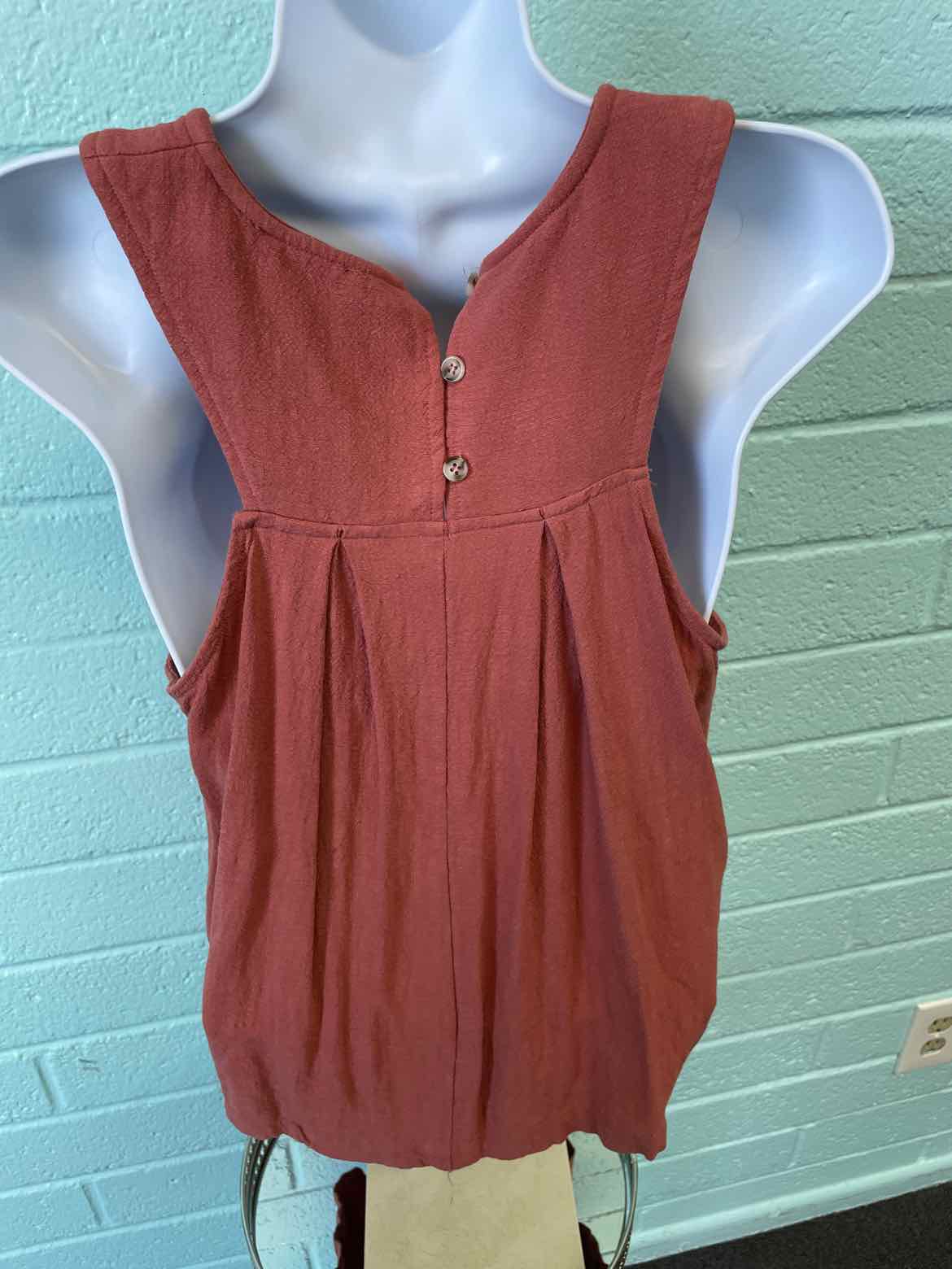 VICI Size M Orange Sleeveless