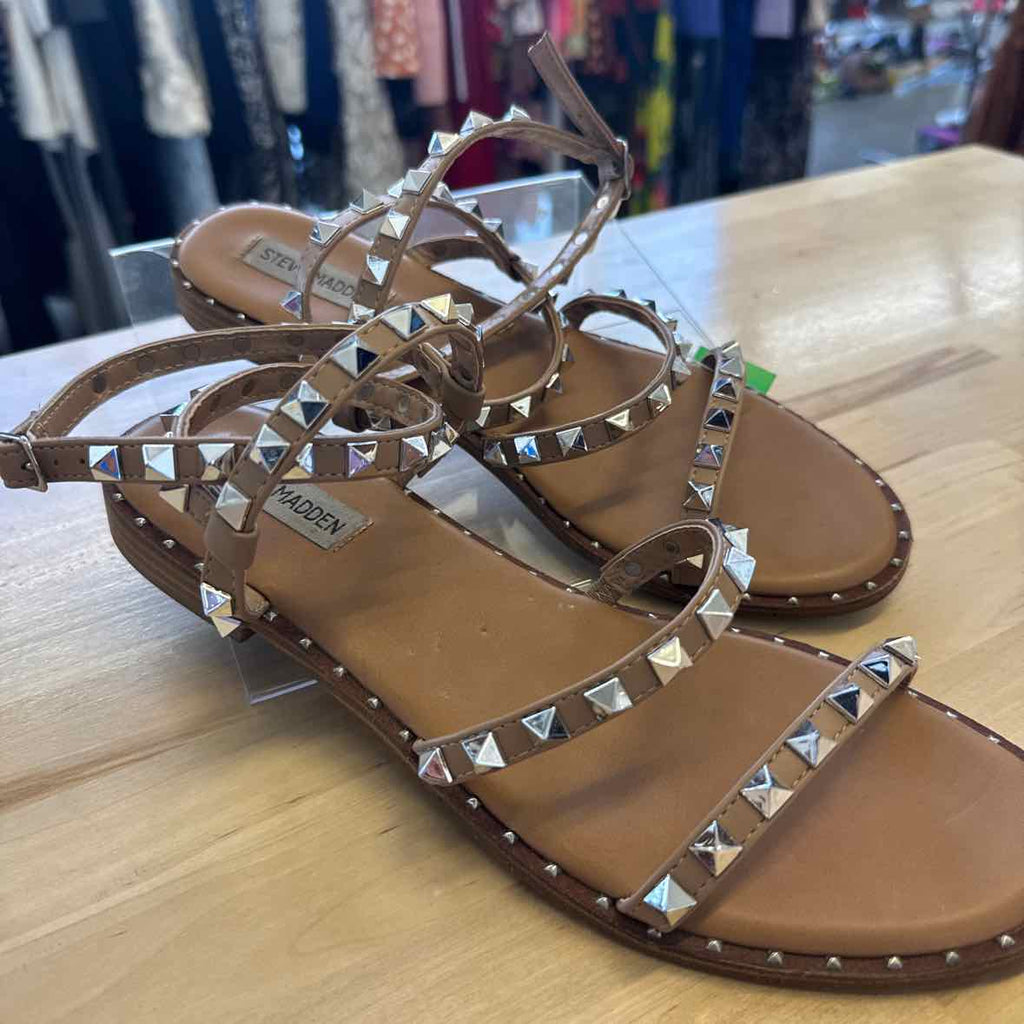 Steve Madden Shoe Size 10 Tan Studs Sandals
