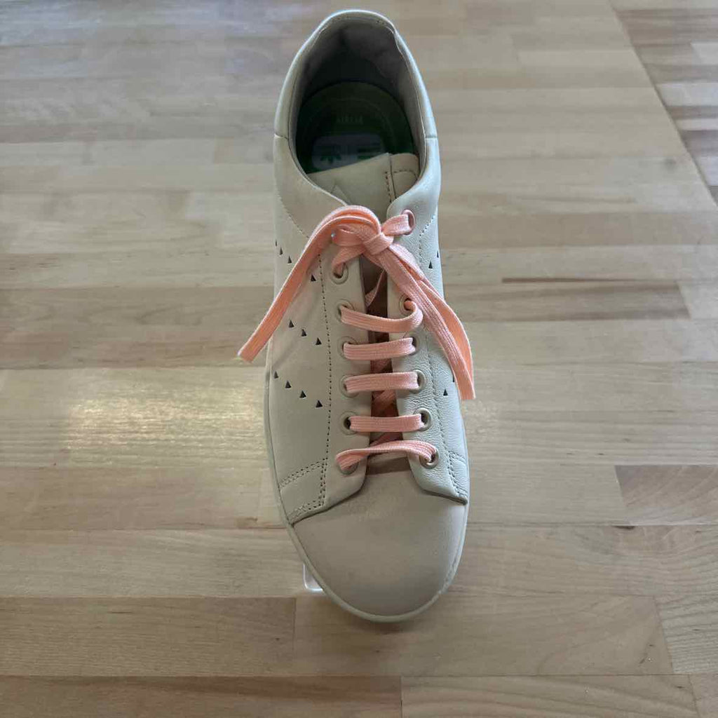 Adidas Shoe Size 7.5 White Sneakers