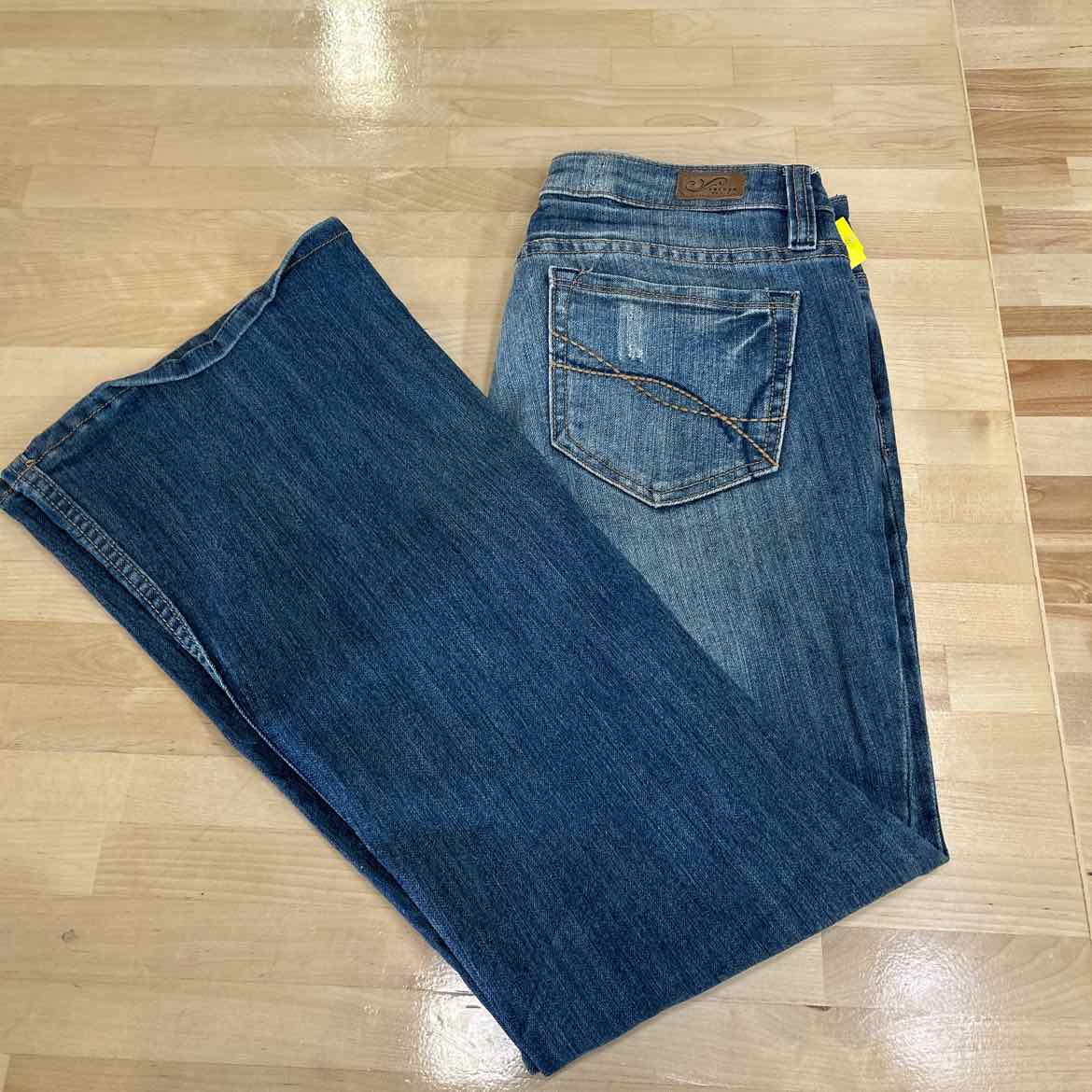 Refuge Size 9 Blue Denim Preloved Jeans