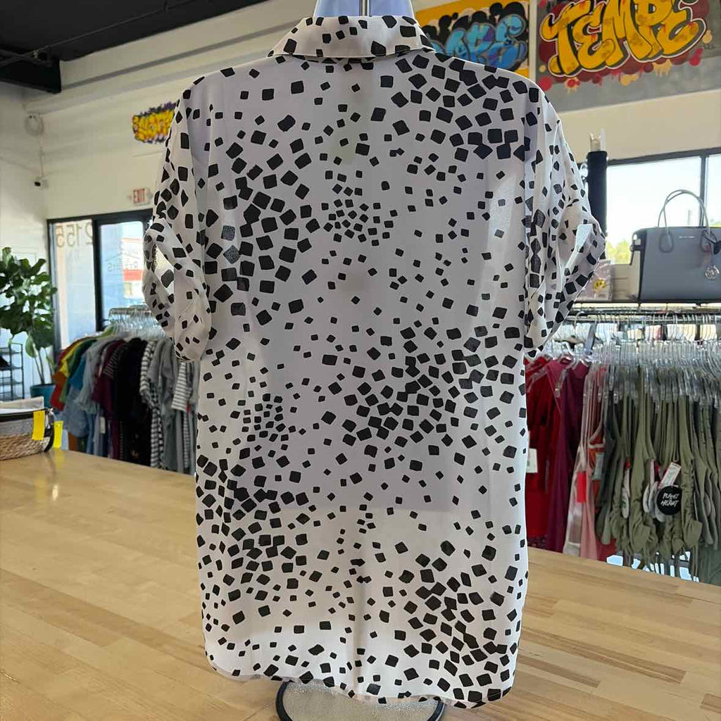 Cabi Size XS White & Black Preloved Blouse SS