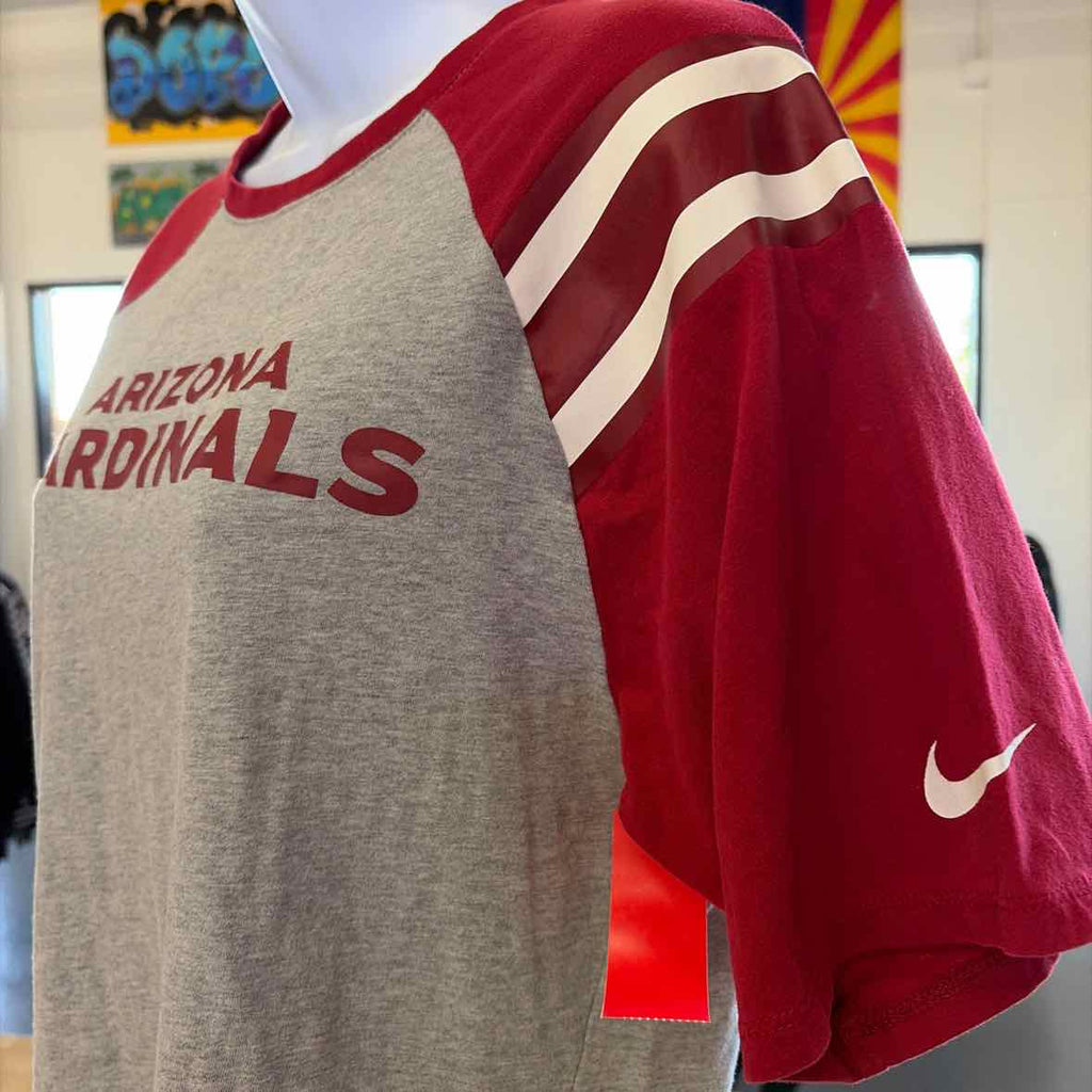 NFL Size M Gray & Red T-shirt