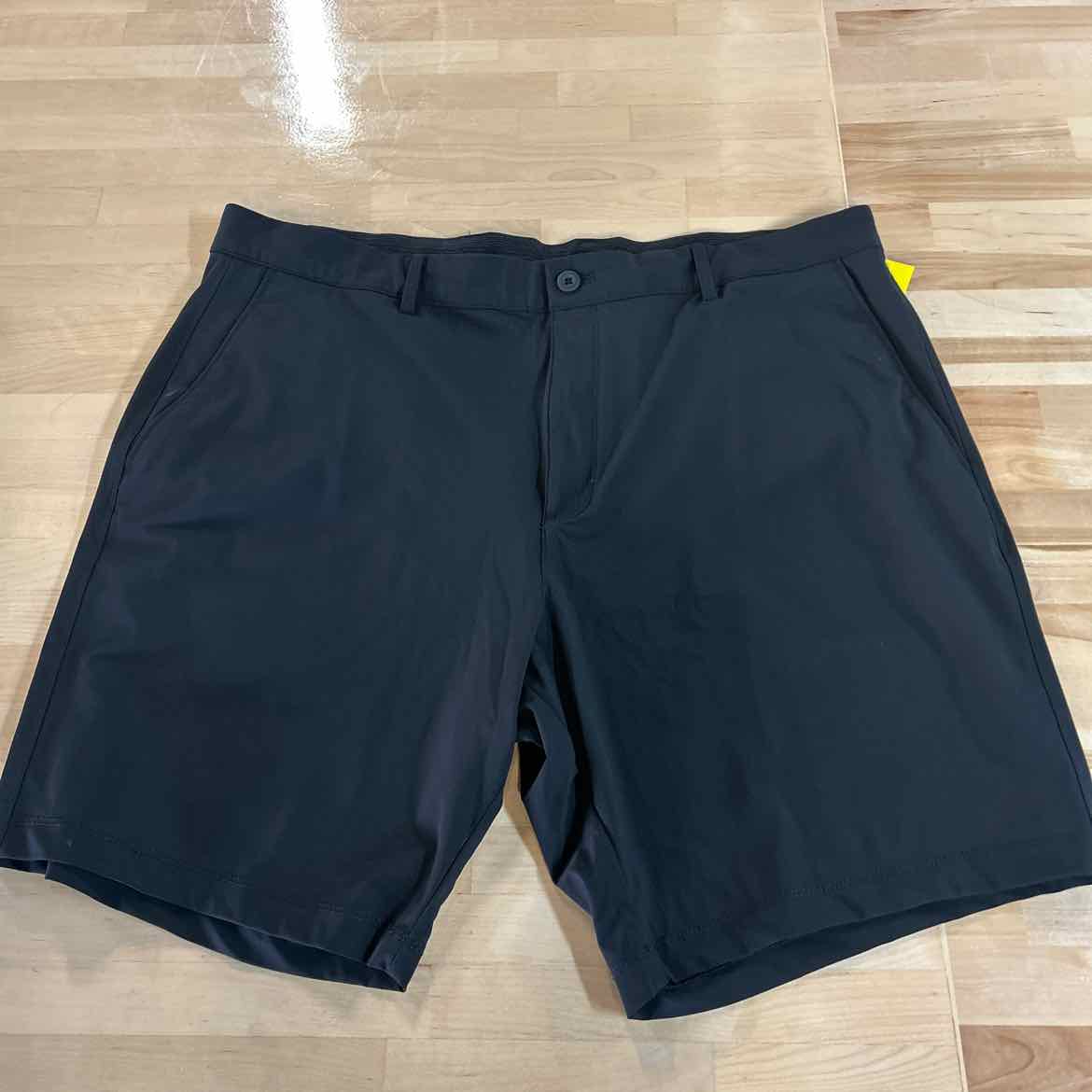 Greg Norman Men's Size 38 Black MENS Shorts