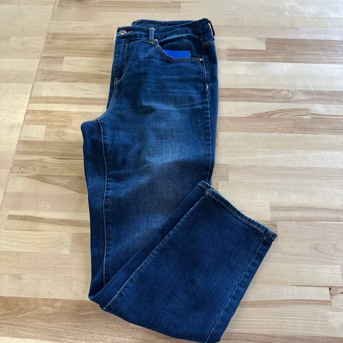 Chico's Size 1 (8) Blue Jeans