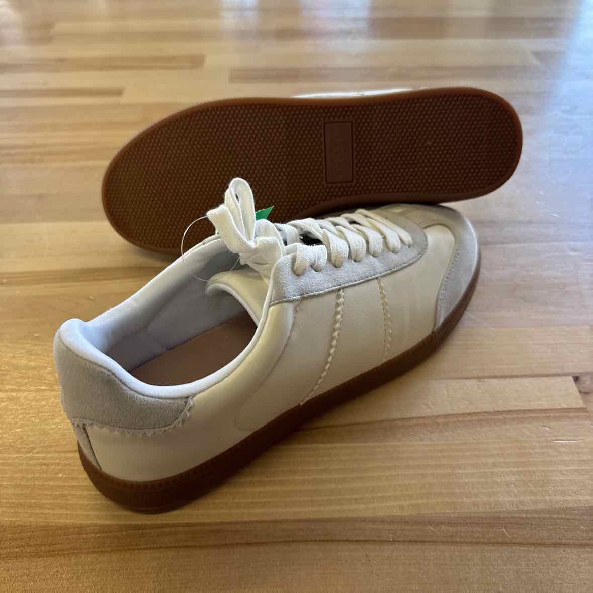 On 34th Women's Marinaa Low-Top Sneakers