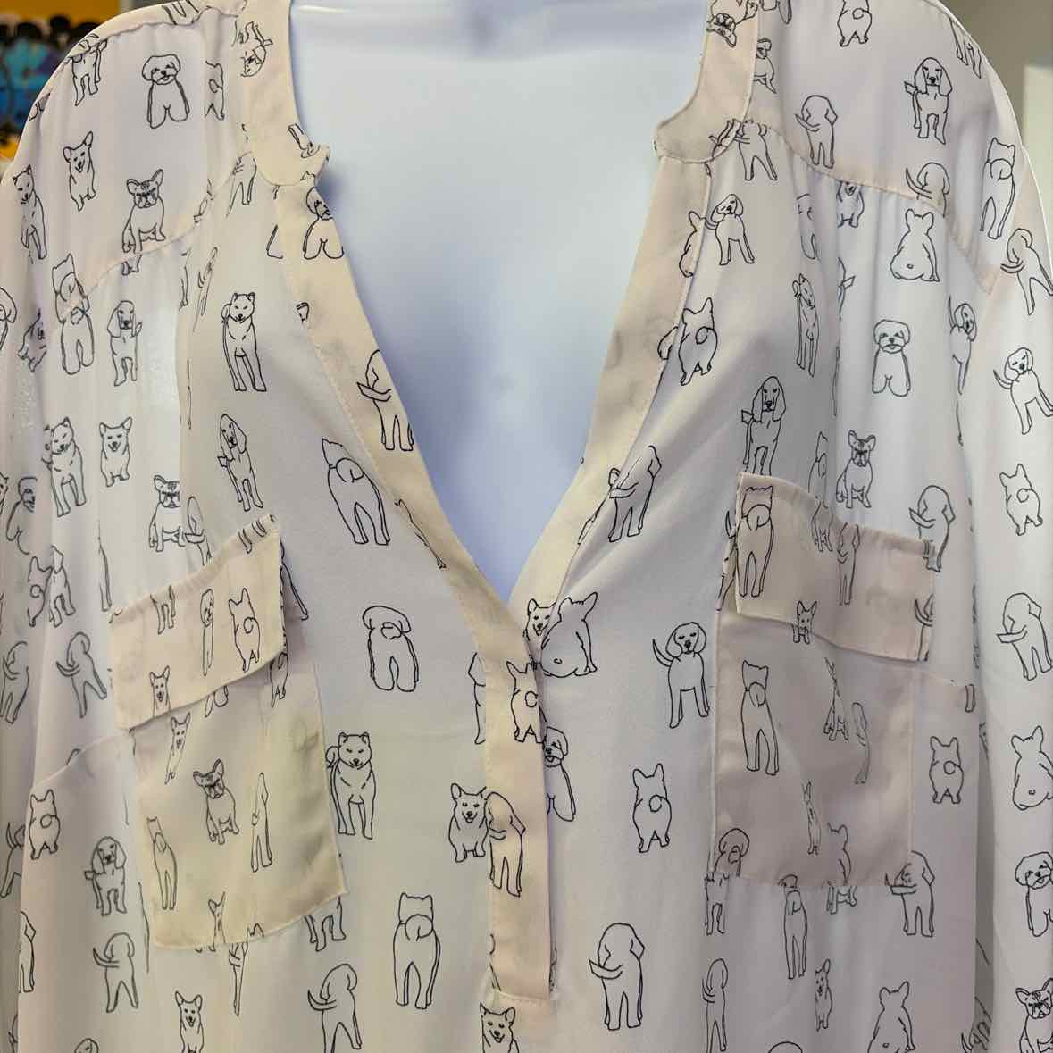 Torrid Size 3 White & Black Used Blouse