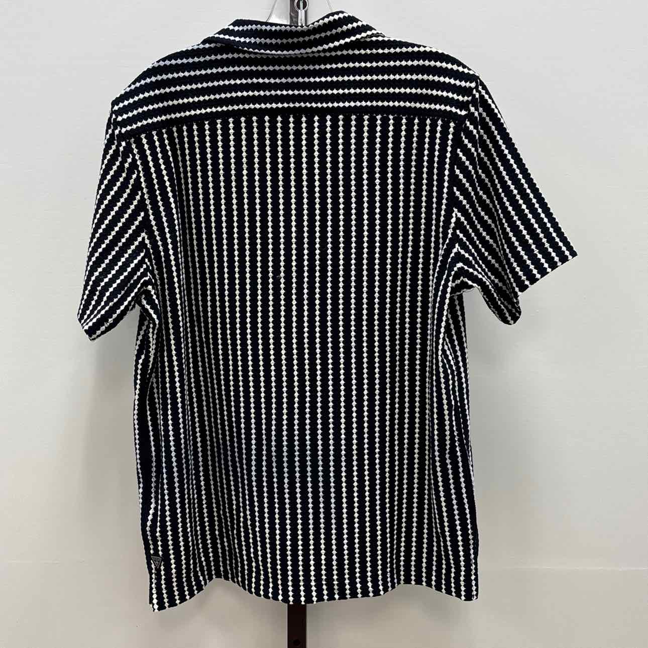 Guess Size M Black White New MENS Button Down Shirt