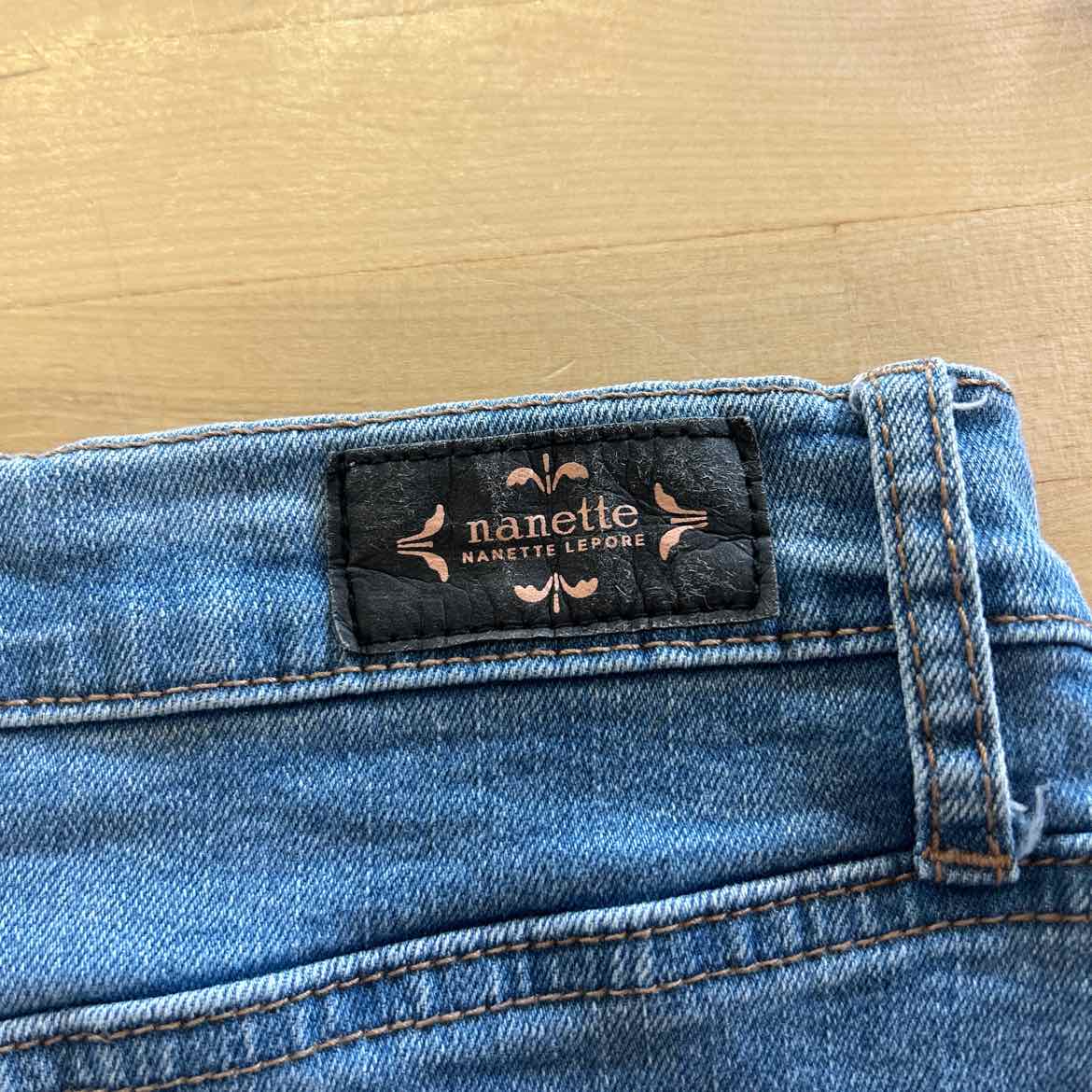 Nanette Lepore Size 10 Blue Denim Preloved Skirt