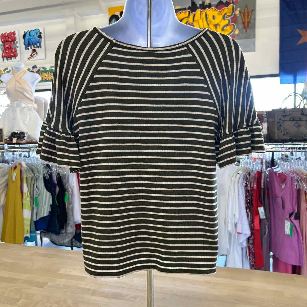 Max Studio Size S Green Preloved Blouse SS