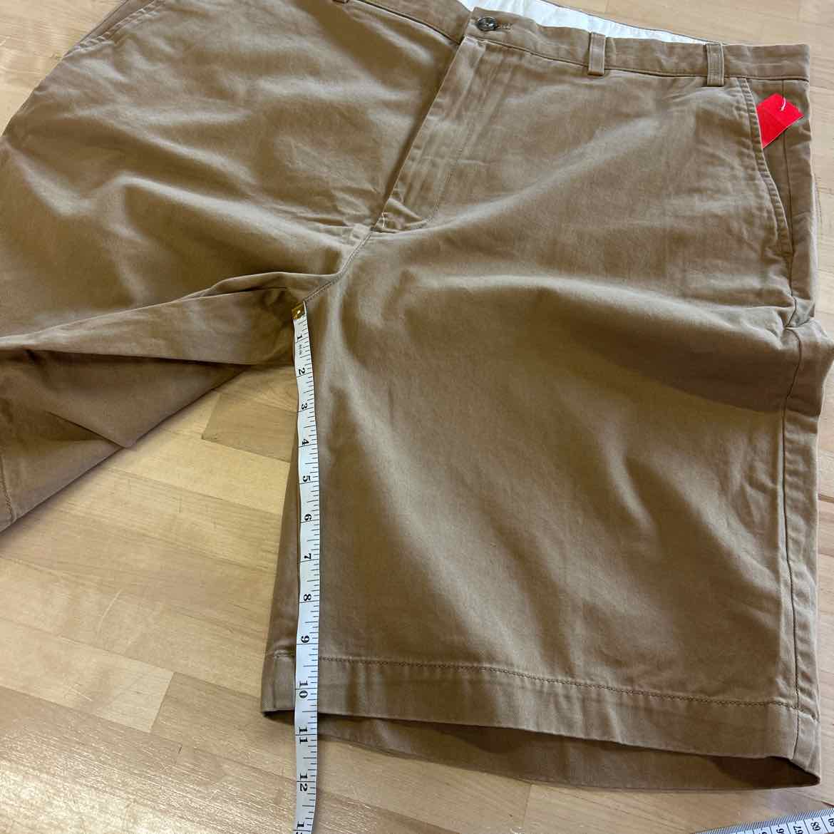 Roundtree & York Men's Size 44 Tan MENS Shorts