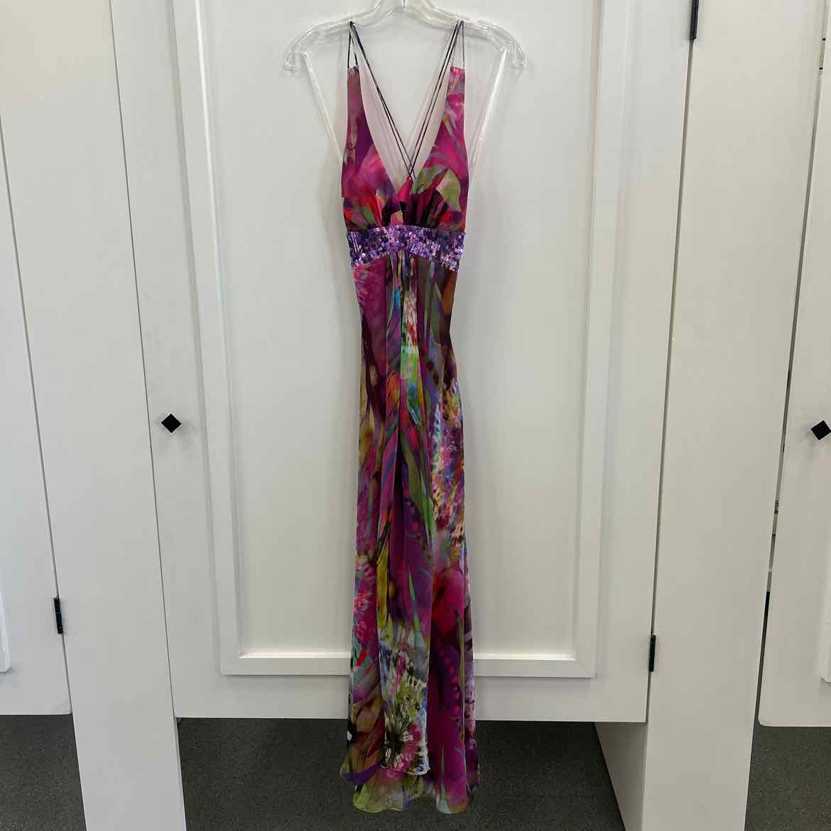 Morgan & Co. Size 8 Pink Preloved Dress