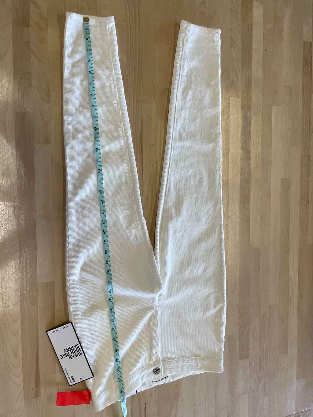 Almost Famous Size 3 White Pants