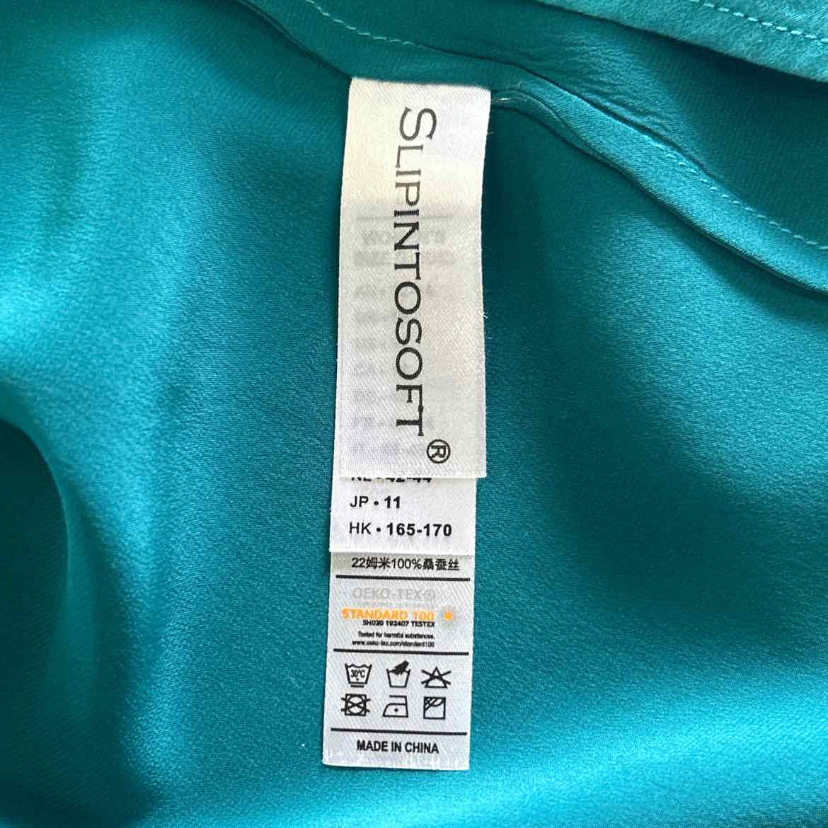 Slipintosoft Size L Blue Mulberry Silk Preloved Button Down LS