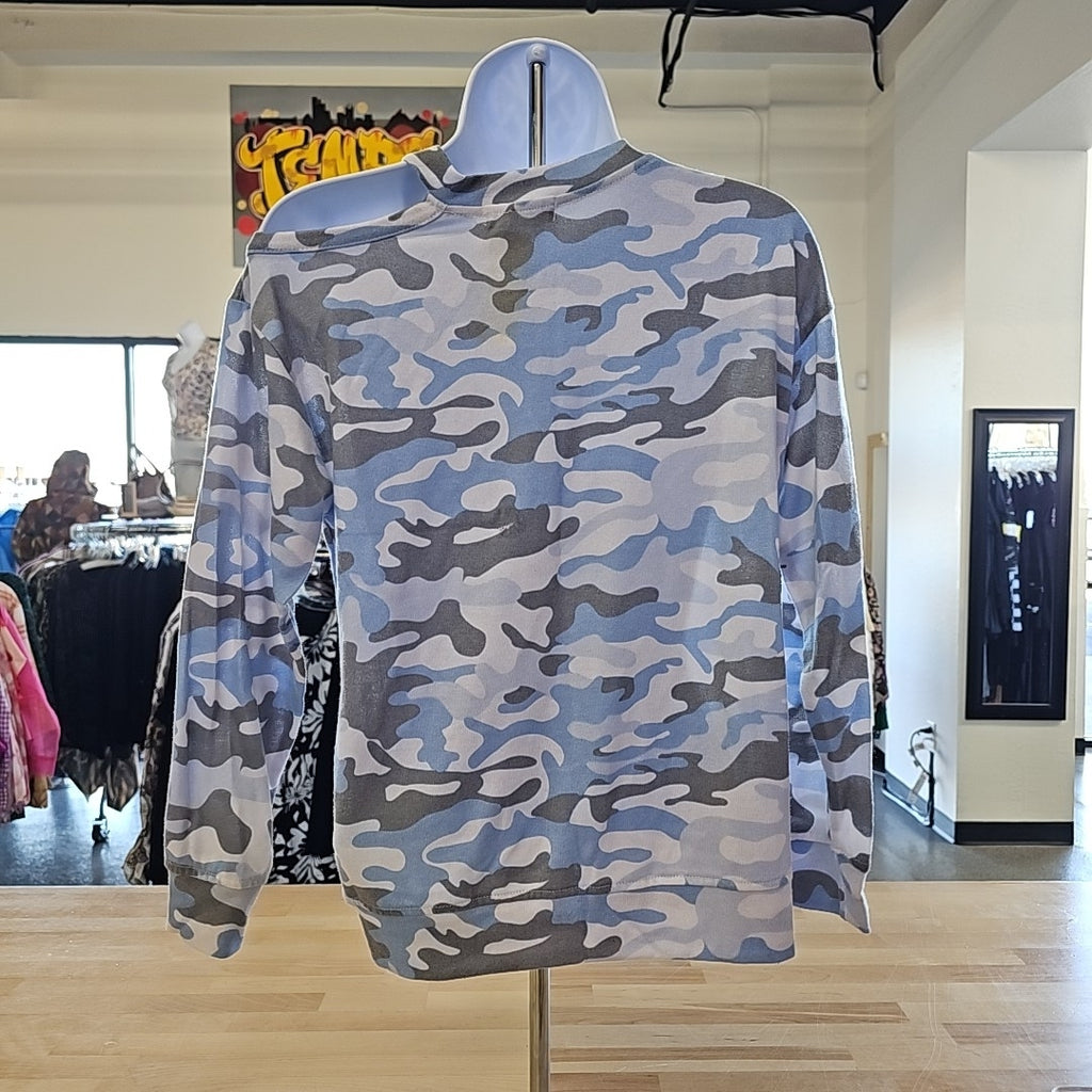 Jolie & Joy Size S Gray & Blue Sweater
