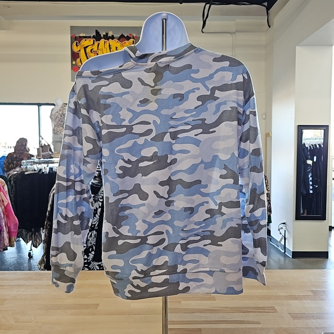 Jolie & Joy Size S Gray & Blue Sweater