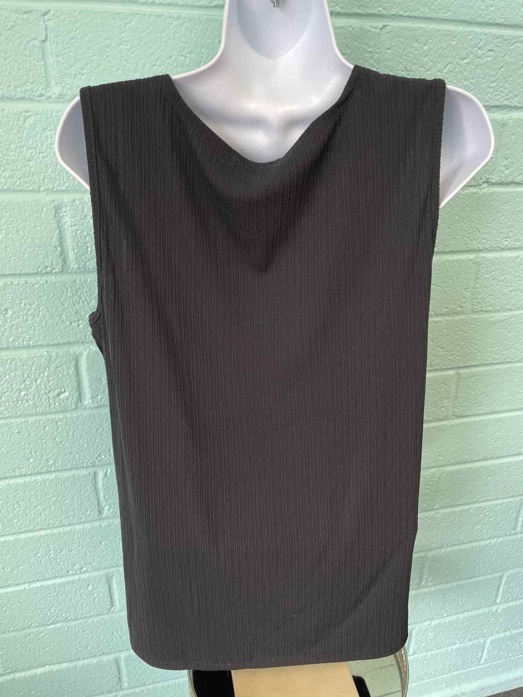 Adrienne Vittadini Size L Black Sleeveless